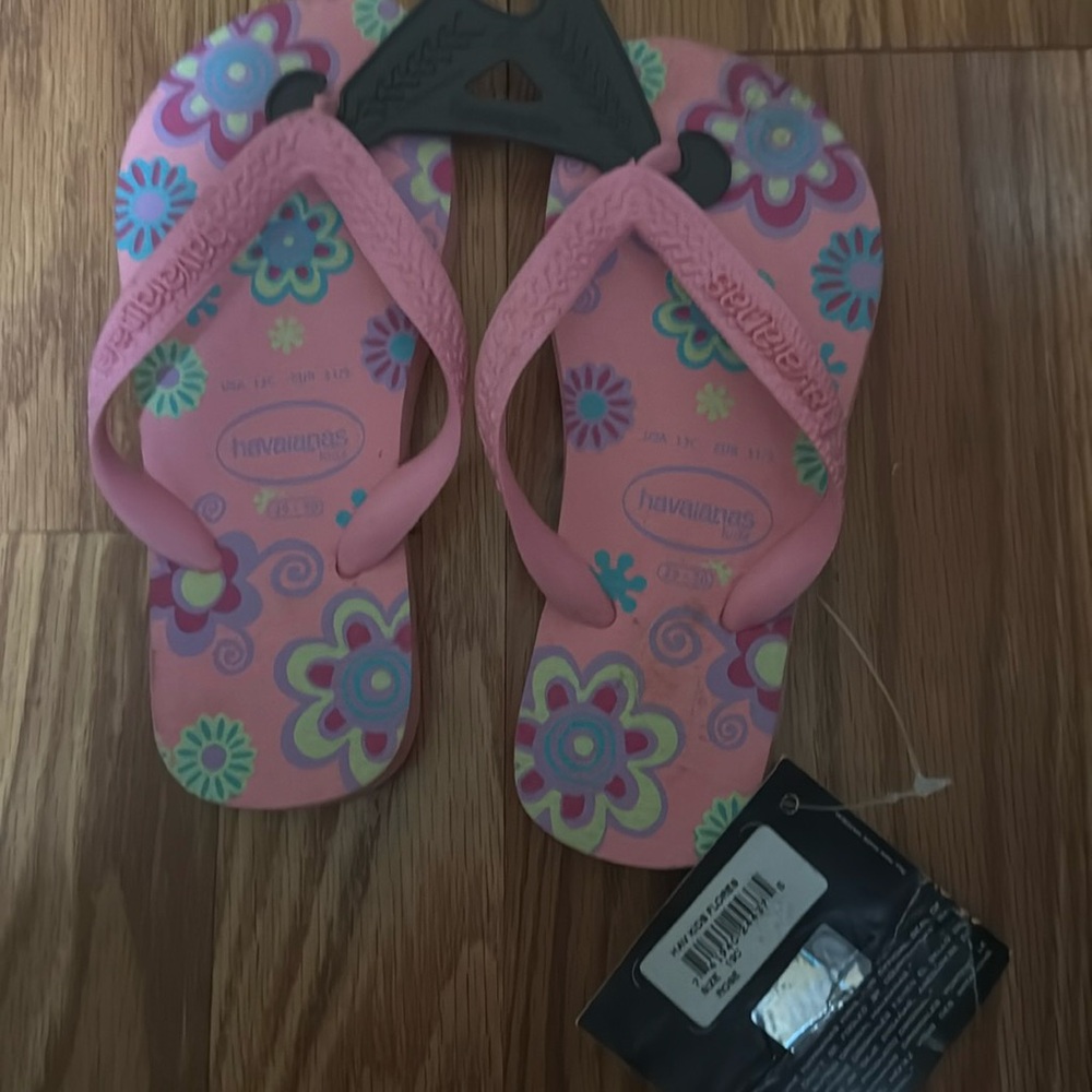 Children’s Havaianas new with tags size 13C pink floral print